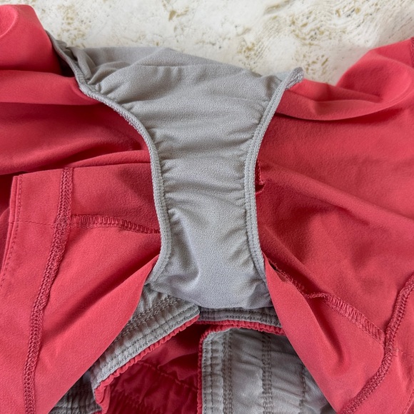 REI CO-OP Women's Coral Shorts size medium - Picture 14 of 14